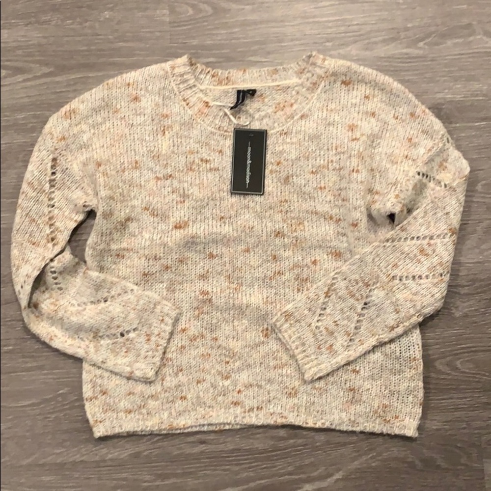 NWT cropped knit sweater by Moon & Madison. SMALL